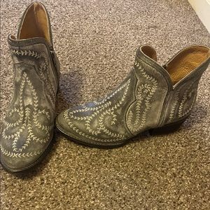 Women healed boots